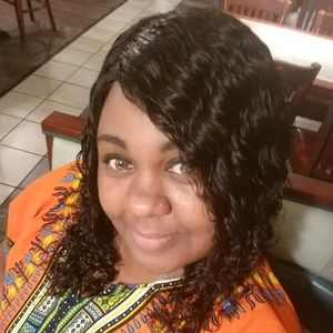 Meet your Posher, Sheneka